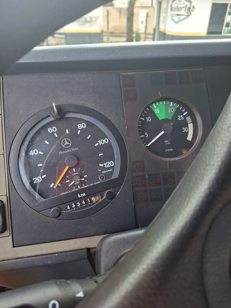 Mercedes Benz MB 710 plus  - Foto 5