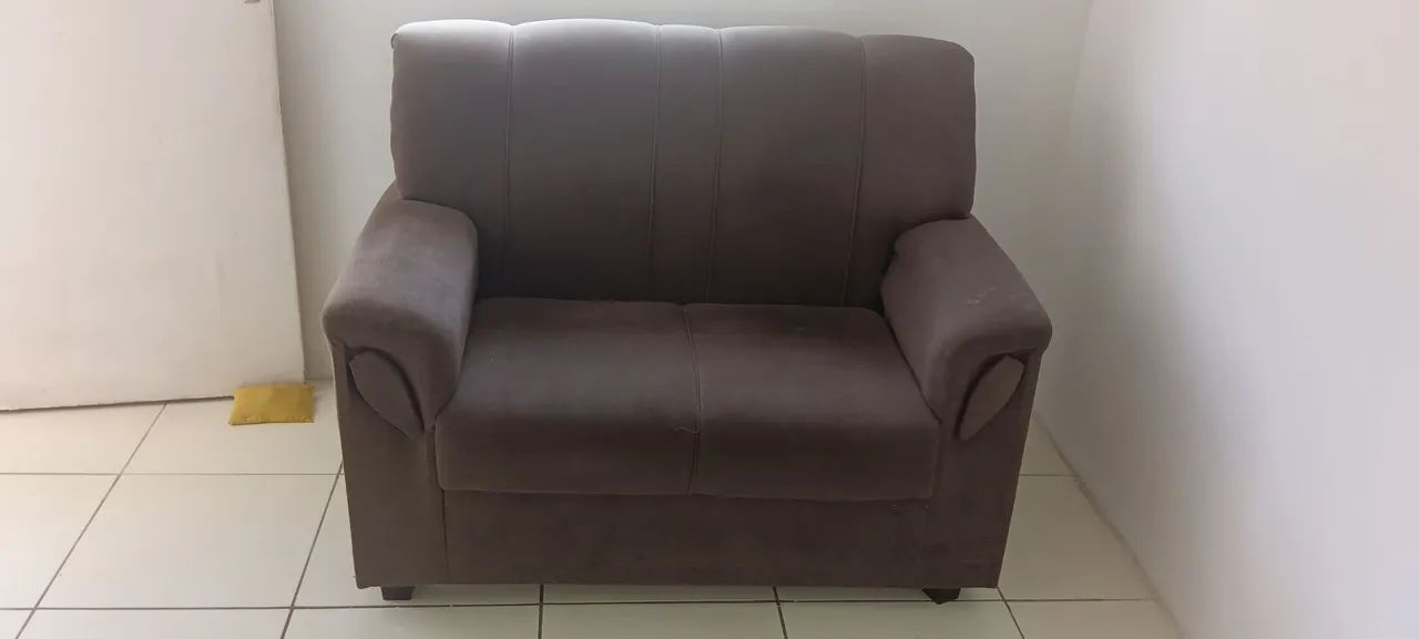 vendo sofá de dois lugares.65115875949187122
