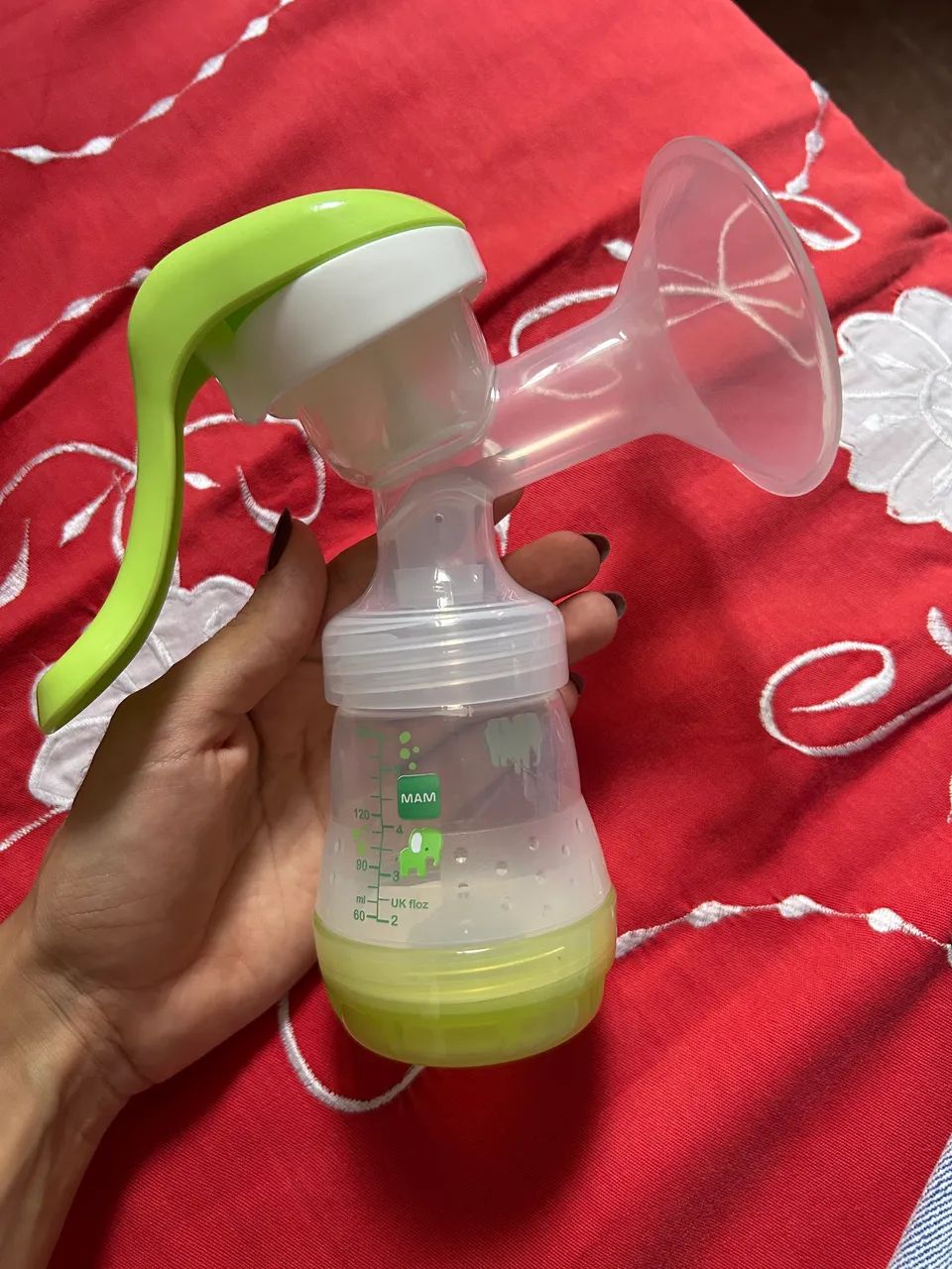 Bomba de tirar leite manual MAM