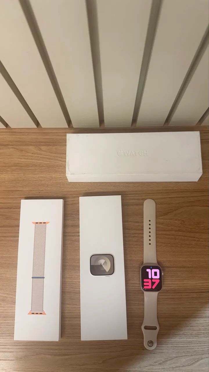 APPLE WATCH SÉRIES 9 - 45mm starlight 