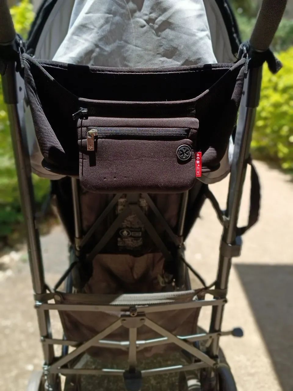 Excelente carrinho de bebê marca Chico - Foto 3