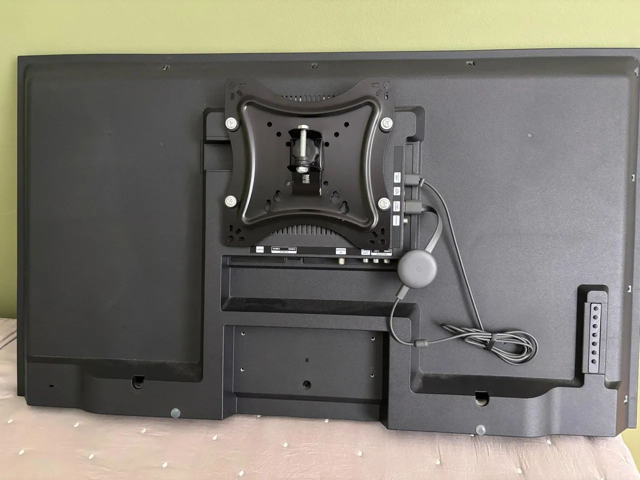 Televisão de 40 polegadas + chromecast e suporte articulado inclusos - Foto 2