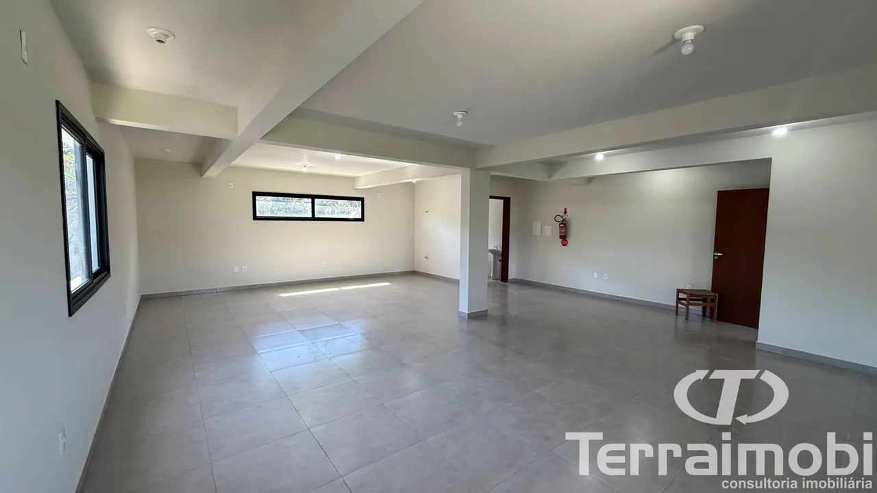 Sala comercial com 63 m², no 2o piso, próximo ao supermercado silveira. - Foto 2