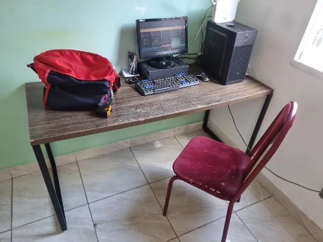 Mesa e cadeira para estudo e computador - Foto 2