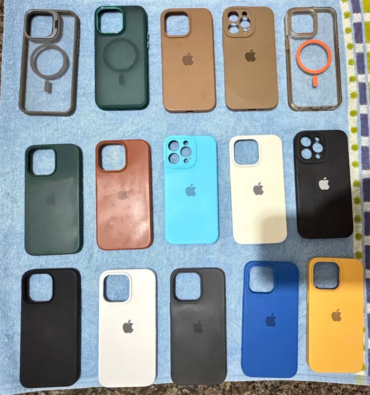 Cases IPhone 15promax por menos de 10$ cada