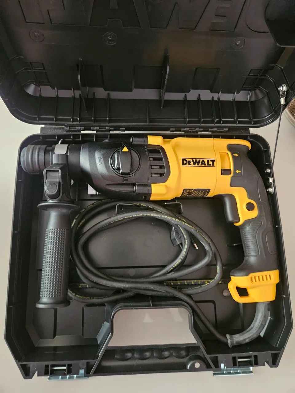 Martelete dewalt 800w - Foto 3