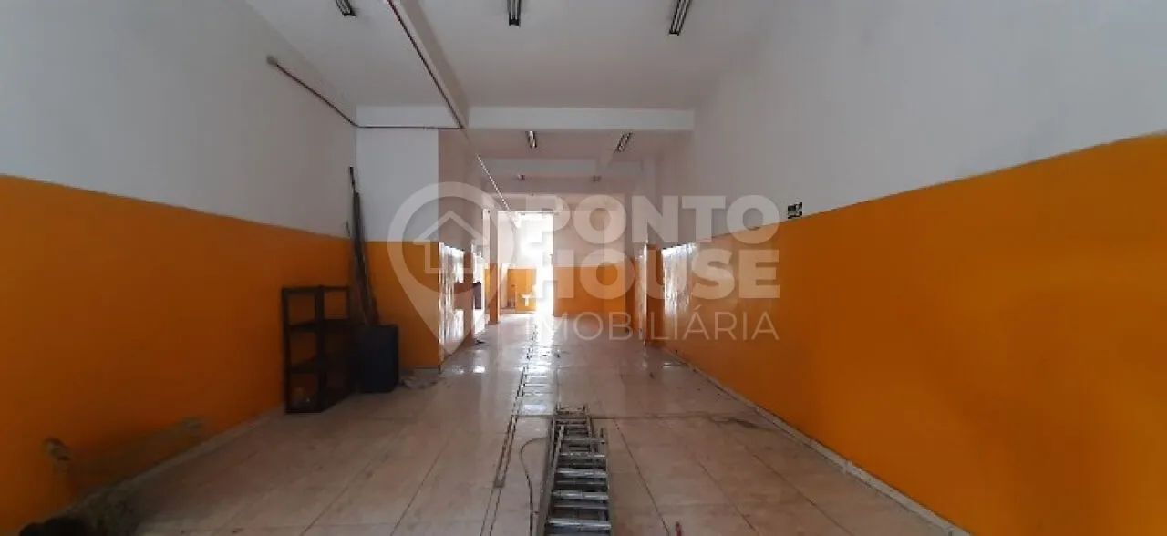Loja ampla na Chácara Inglesa 135m², pé direito de 3,5m², 2 wc, copa e porta de aço. - Foto 2
