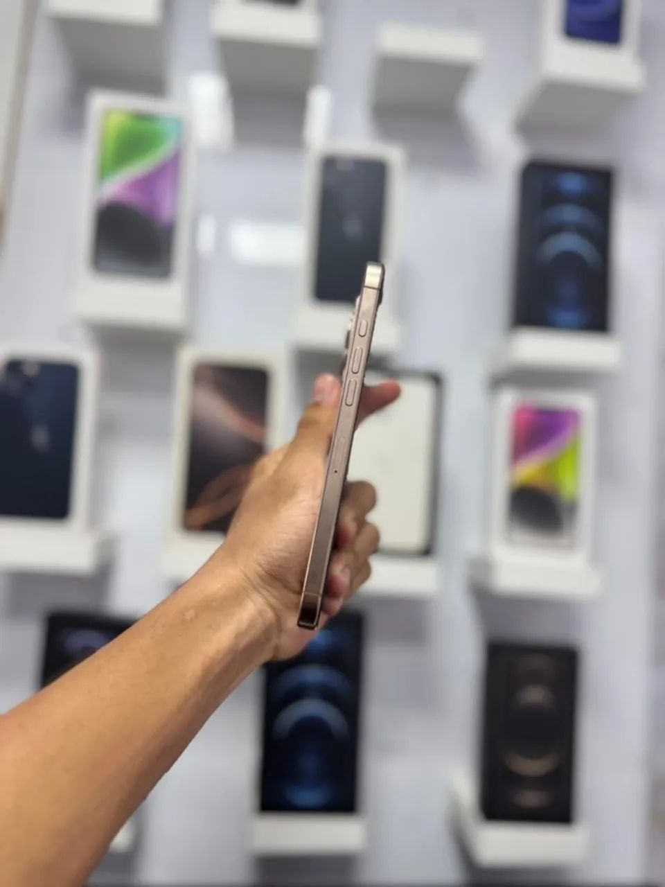 IPHONE 16 Pro Max 256GB <br>R$5.899,00 - Foto 2