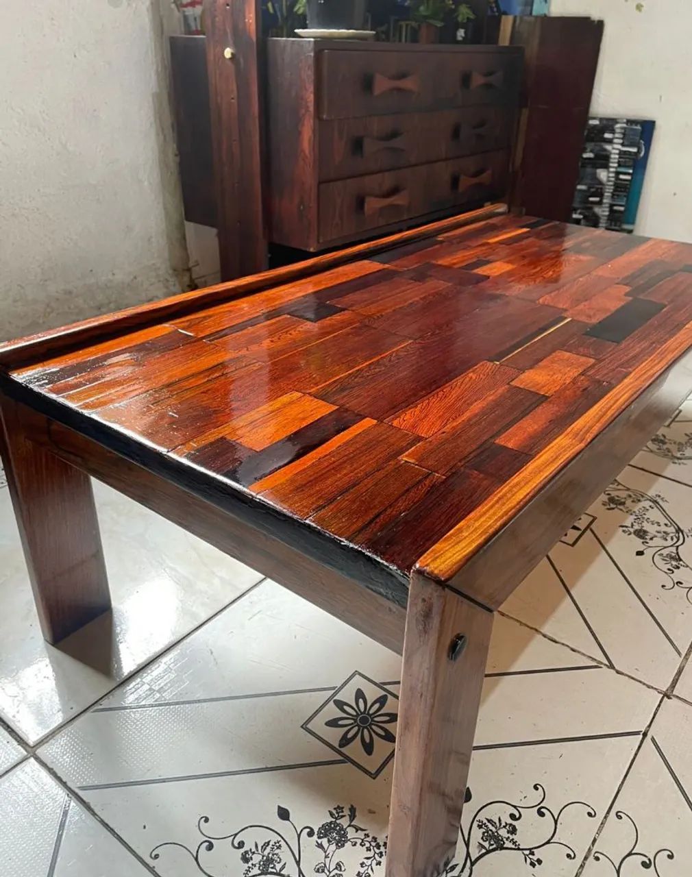 Mesa de centro em Jacarandá Design anos 60 - Foto 5
