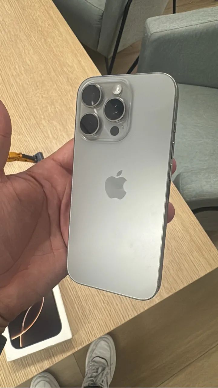 iphone 16pro cinza - Foto 3