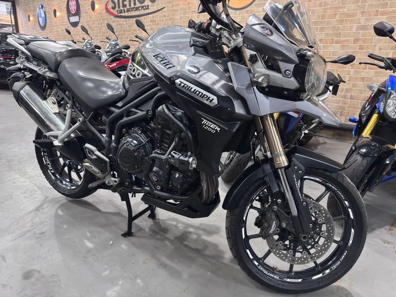 TRIUMPH TIGER 1200 EXPLORER