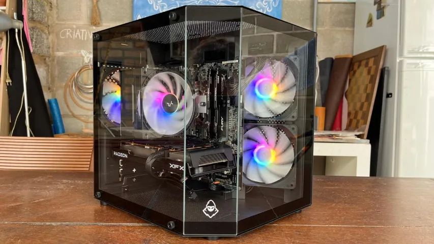 PC Gamer I7-7700K / RX 6600 XFX