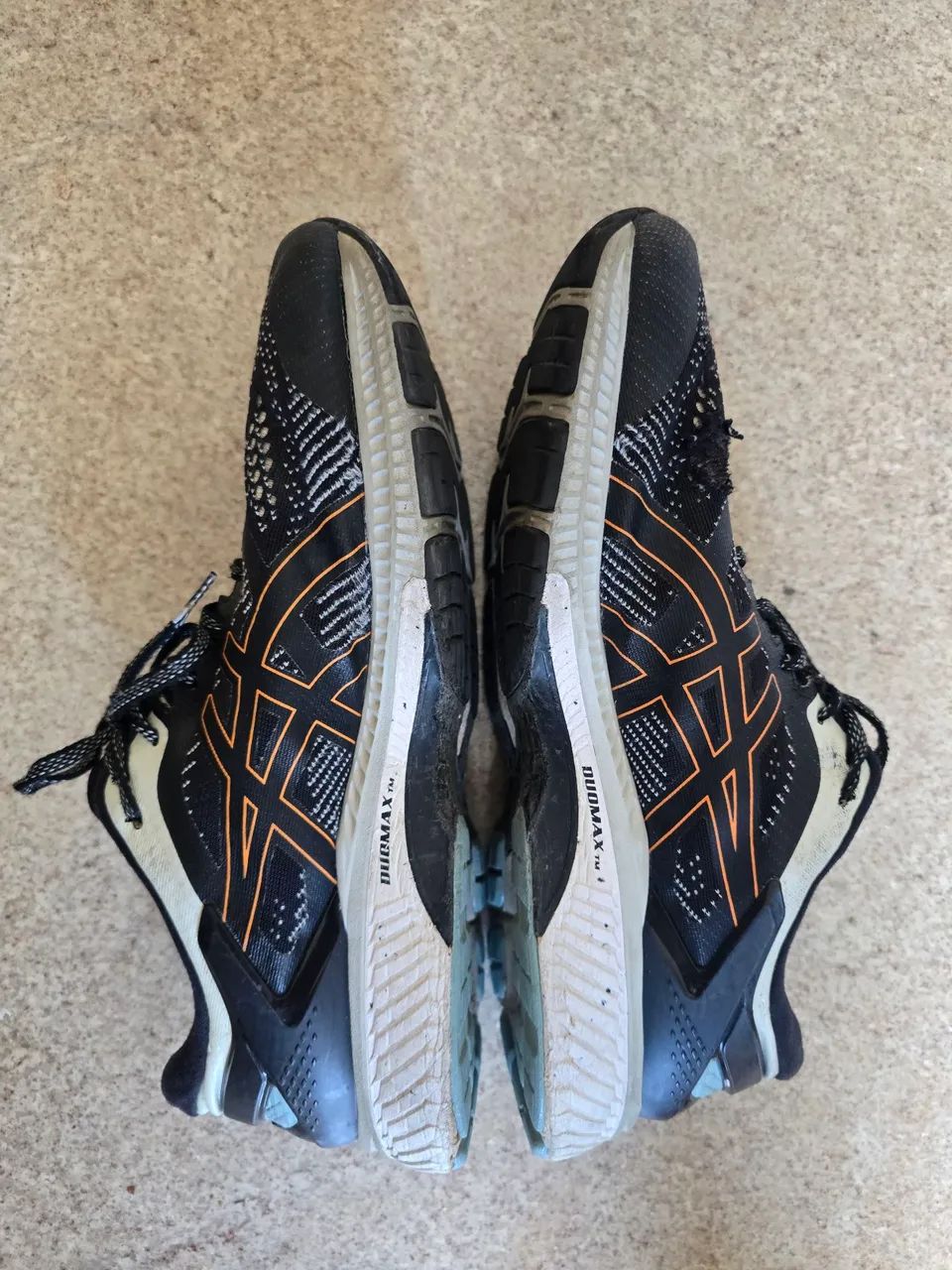 Tênis asics gel Kayano 26/n° 45