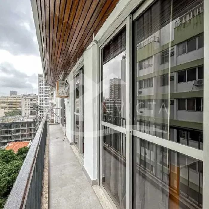 MARAVILHOSO APARTAMENTO COM VARANDA EM BOTAFOGO!!!