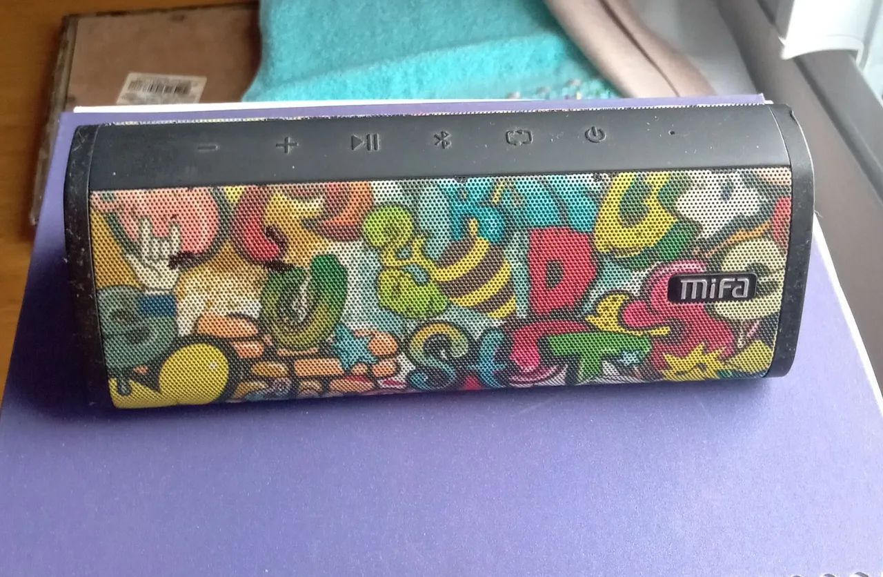Caixa de som Mifa A10 Plus - 20w Potência
