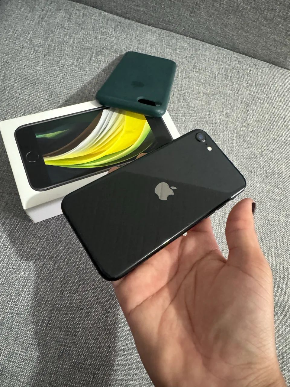 031600A iPhone SE 第2世代 A2296 64GB iPhone SE（第2世代） SE 第2世代 64GB ホワイト Cランク A2296 MHGQ3J