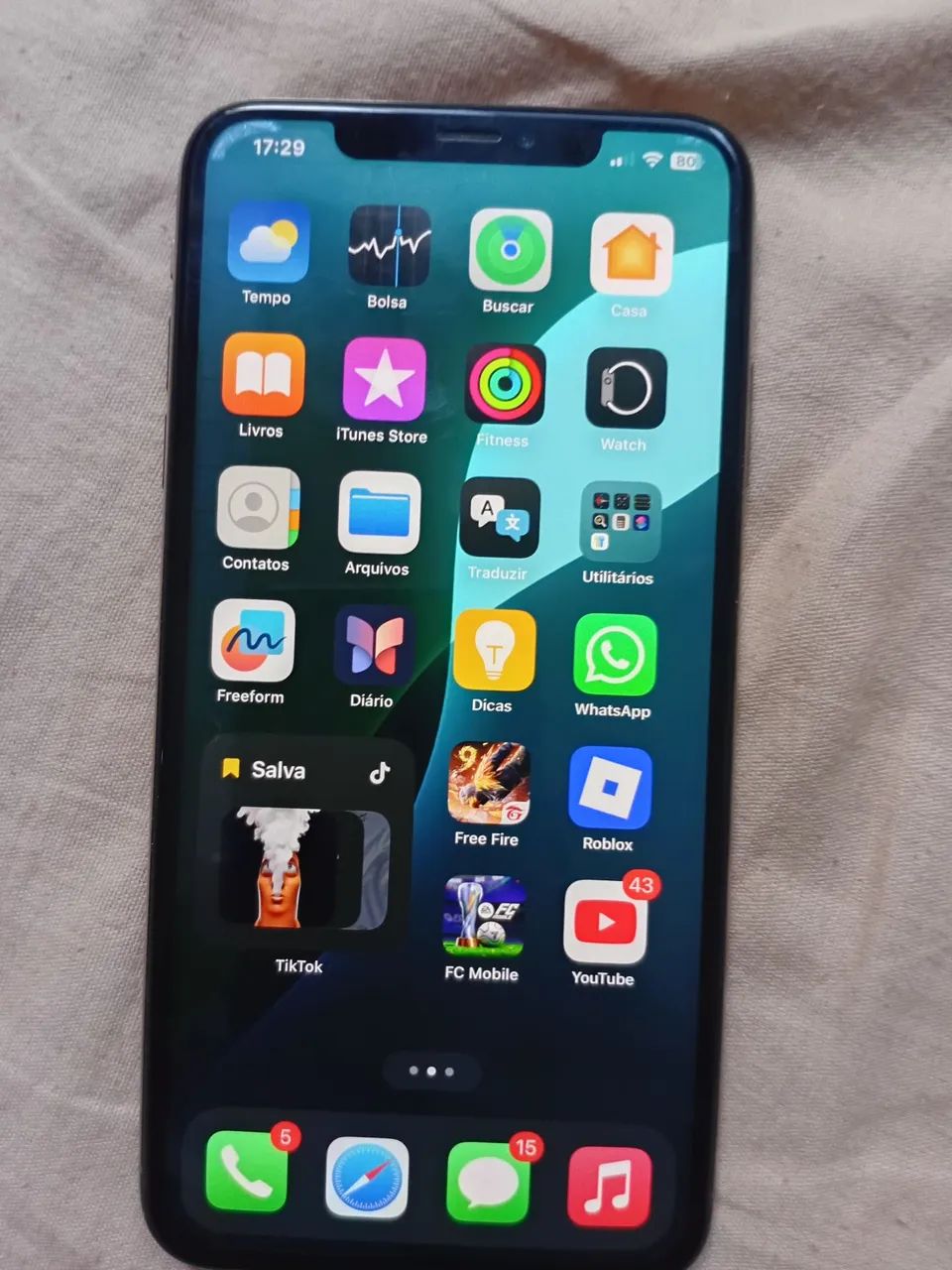 Vendo IPhone Xs Max 64gb ,defeito precisa trocar a tela - Foto 4