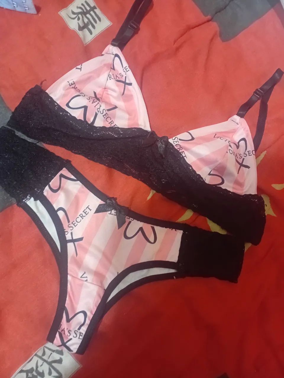 Lingerie Vitória Secret rosa