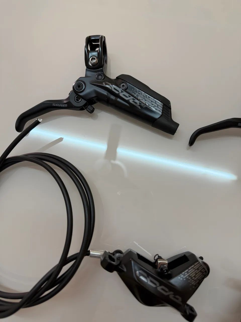 FREIO SRAM CODE RS 4 PISTÕES ( NOVO ) - Foto 3