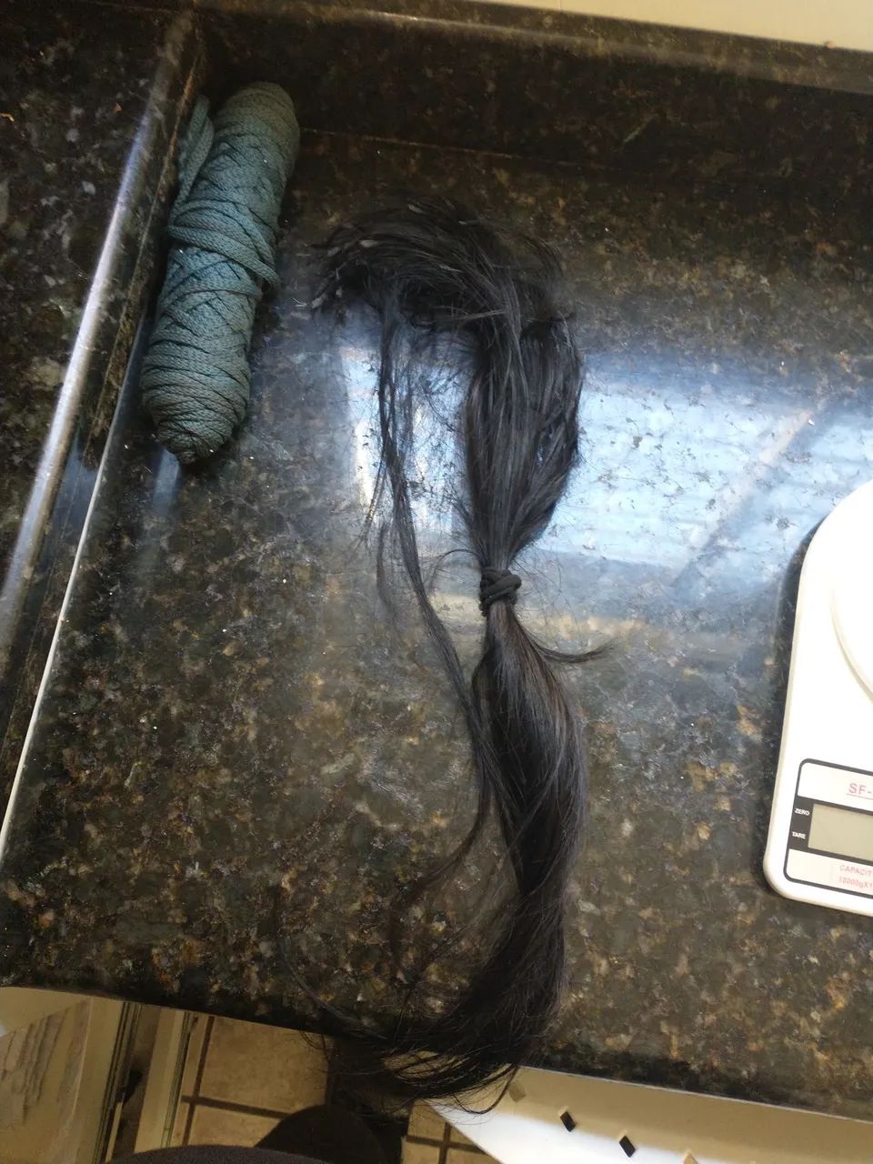 Vendo Mega hair longo preto liso - Foto 2