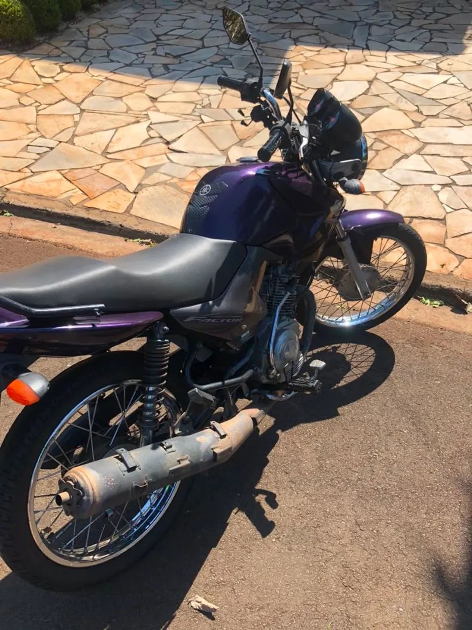Moto YBR linda - Foto 3