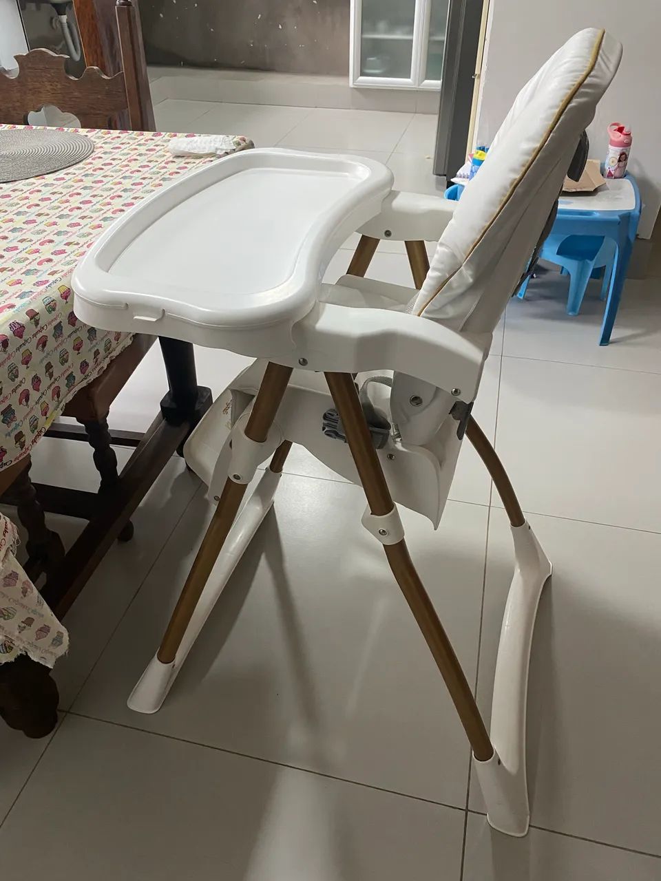 Cadeira alimentação  - Foto 2