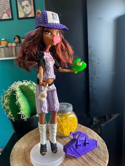 Boneca Monster High- Clawdeen Wolf Ghoul Sports - Usada - Foto 2