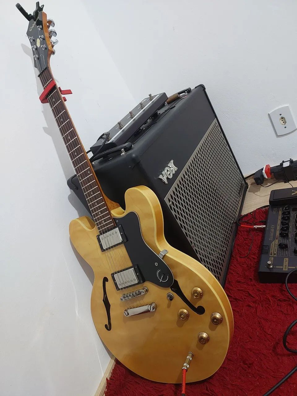 Guitarra Epiphone ES-335 c/ Case - Instrumentos musicais - Rui