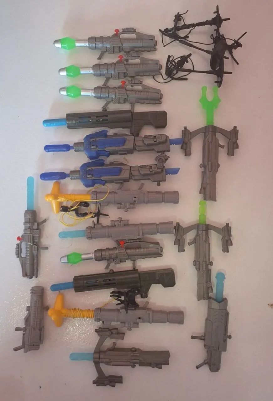 Lote de 20 acessórios / armas Gi Joe - Foto 3