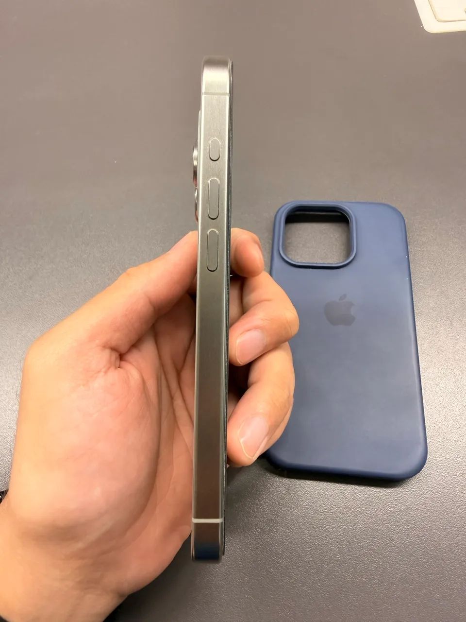 iPhone 15 Pro - 128GB - Titânio Natural - Foto 2