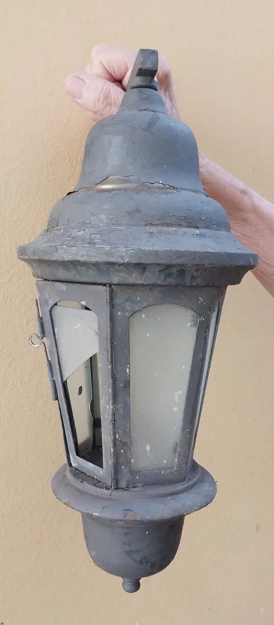 Lustre de ferro antigo de parede - Foto 2