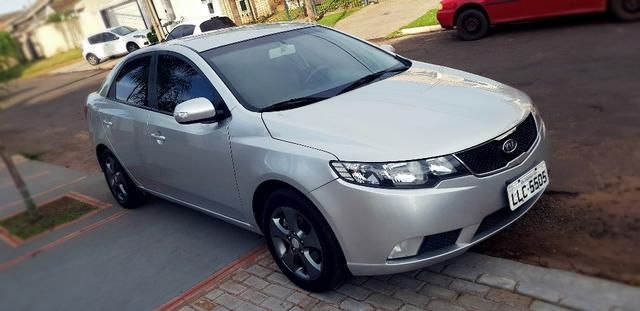 KIA Cerato 1.6 Manual - Foto 5