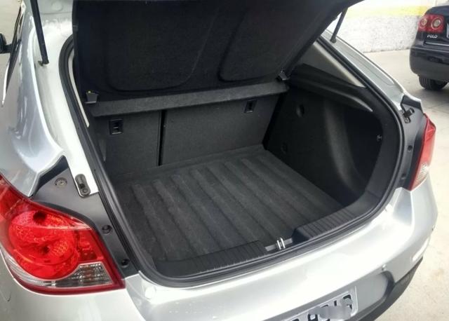 Cruze hatch 1.8 - Foto 8