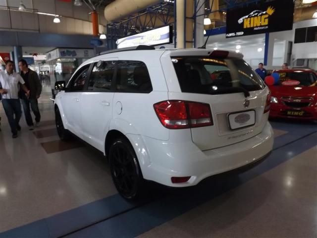 FIAT FREEMONT 2.4 EMOTION 16V GASOLINA 4P AUTOMÁTICO - Foto 3