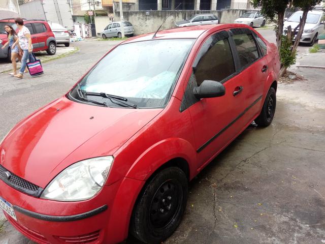 Vendo Fiesta Sedan 1.6 Ano 2005 - Foto 7