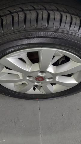 Fiat Punto 1.4 Atractive 2013 - Foto 6