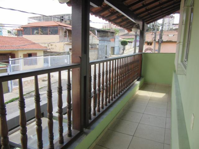 Excelente casa toda reformada, acabamento moderno. - Foto 13