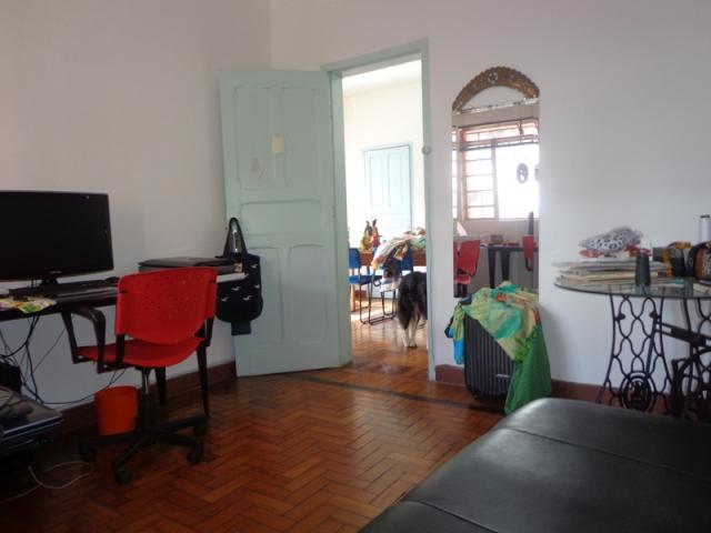 Excelente casa com 04 quartos - Foto 6