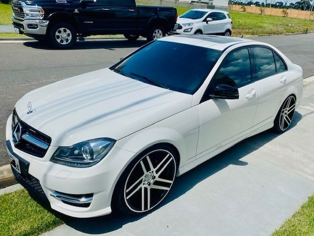 Mercedes-Bens C 200