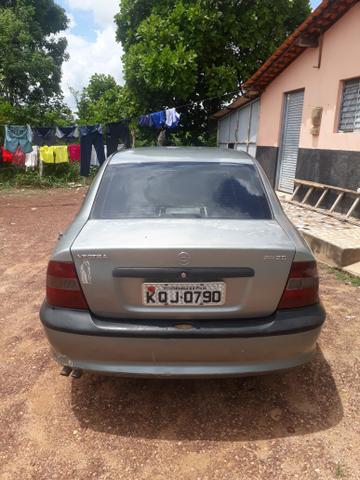 Vendo' Vectra 2.0 .97 atrasado 8.500 ou em dias9.300 - Foto 2