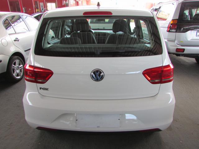 FOX 2014/2015 1.0 MI TRENDLINE 8V FLEX 4P MANUAL - Foto 5