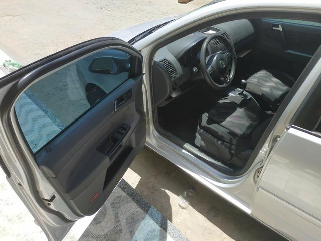 Polo Sedan Comfortline 1.6 - Foto 8