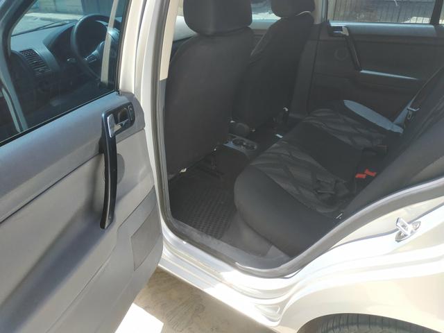 Polo Sedan Comfortline 1.6 - Foto 9