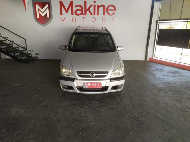 ZAFIRA 2005/2005 2.0 MPFI ELEGANCE 8V FLEX 4P AUTOMÁTICO