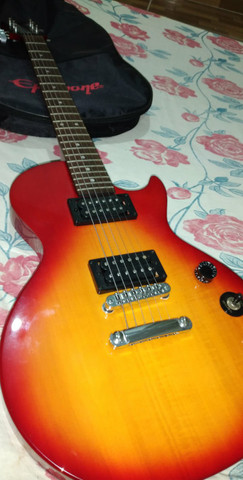 Guitarra - Foto 3