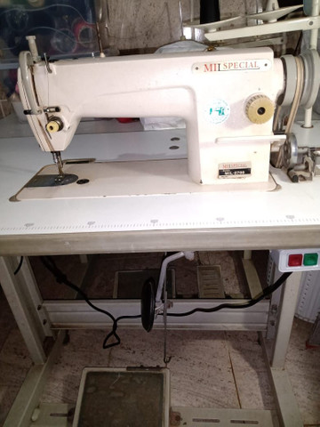 Máquina de costura Reta e Overlok - Foto 4