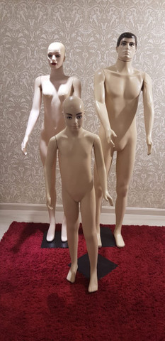 Manequins