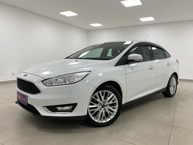FOCUS SE AT.