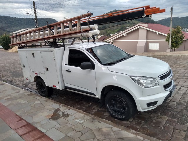 S10 LT + EQUIPAMENTO OPERACIONAL
