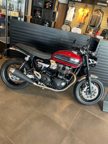 TRIUMPH BONNEVILLE SPEED TWIN